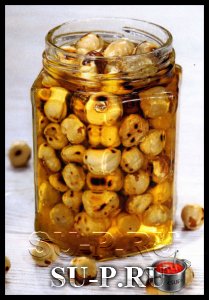 Гвоздичный мёд с орехами
